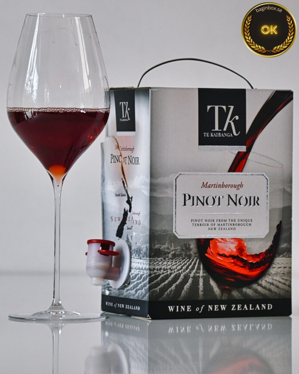 Te Kairanga Pinot Noir 2022