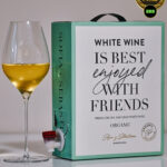 Sofia y Sebastian White Wine is Best Enjoyed with Friends Organic 2024 6 av 6 SUPERFYND EKO