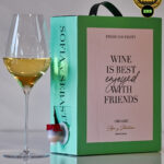Soxfia y Sebastian White Wine is Best Enjoyed with Friends Organic 2025